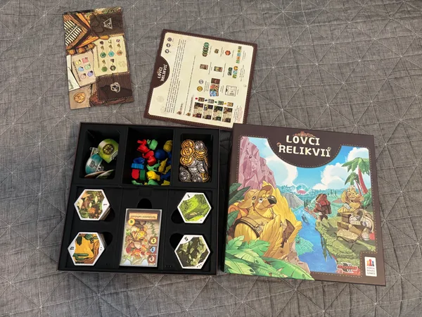 Lovci relikvií (Relic hunters) - insert