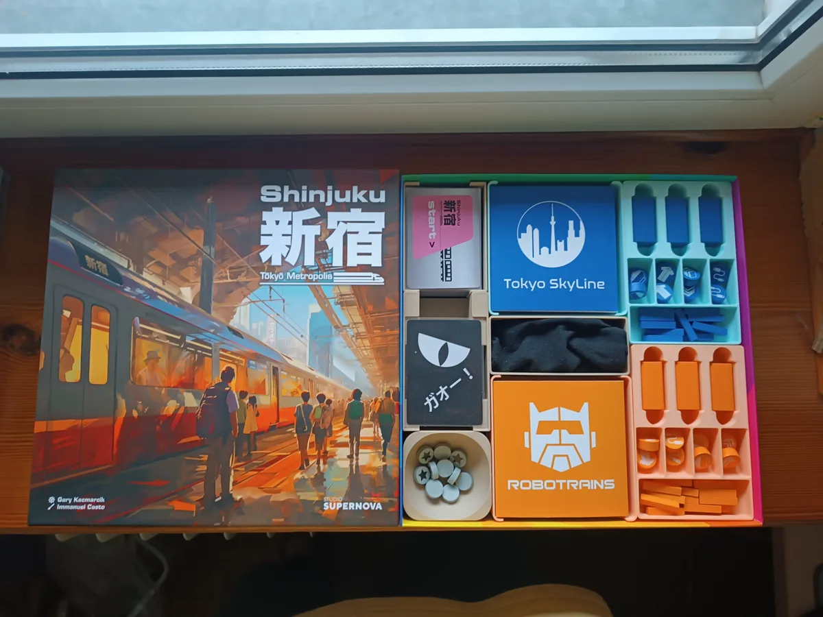 Shinjuku insert organizer