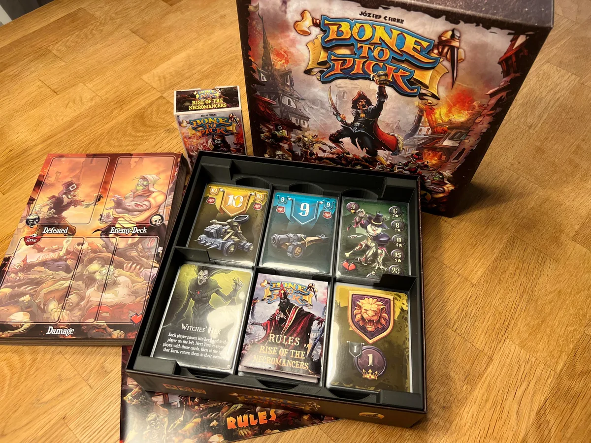 Bone to Pick board game insert