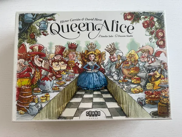 Queen Alice board game insert