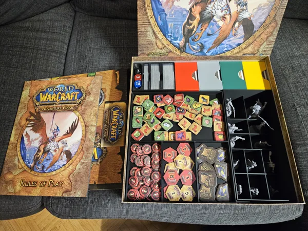 World of Warcraft - The Adventure Game + all character packs (organizer for sleeved cards)