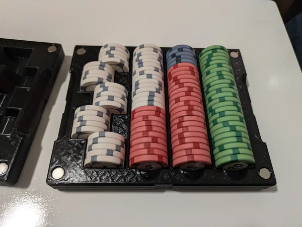 100 chip tray for Ruben's Mini Chips with magnetic closure and counting channel