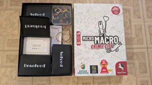 MicroMacro case boxes