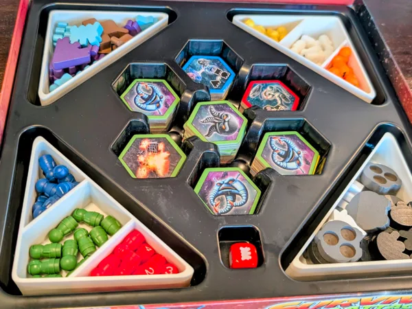 Survive: Space Attack! Insert (IFTI) & 5-6 Players
