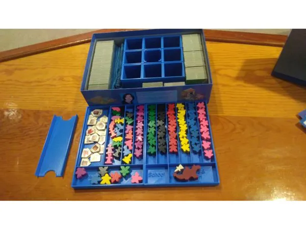 Carcassonne box organizer