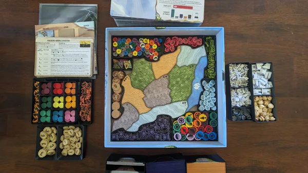 Spirit Island Organizer for All Content (Base Game through Nature Incarnate including Horizons) In One or Two Boxes