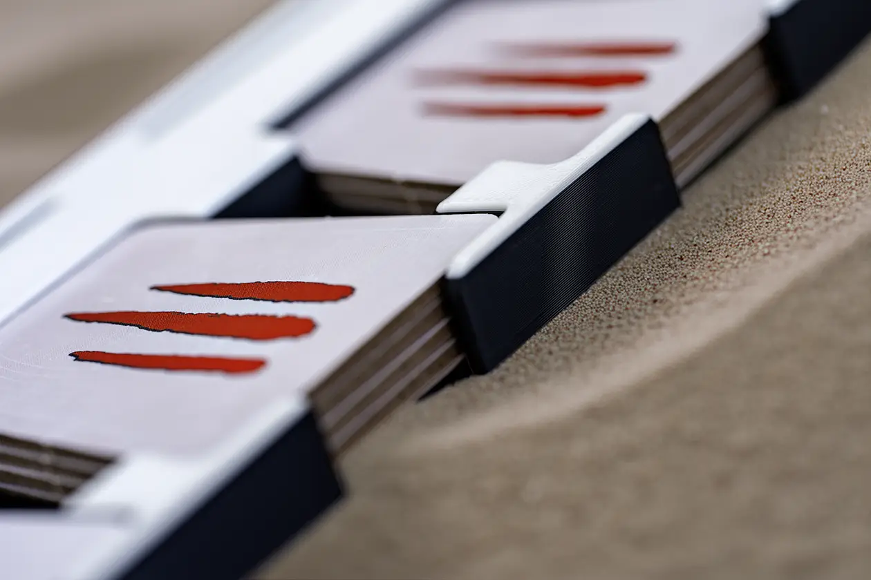 Bloodlines tray - layer line detail