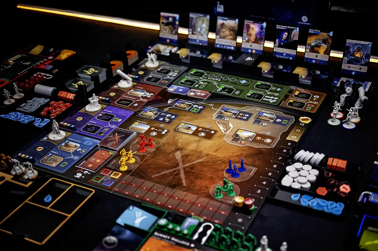4 player Uprising game with PlayMode - Imperium Row cards standing vertically