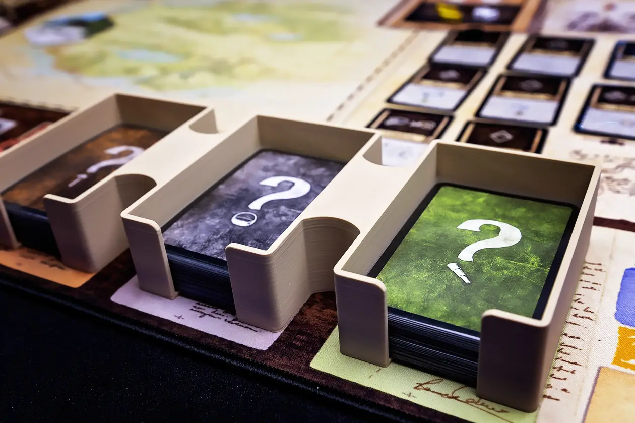 Robinson Crusoe - 3D printed Card Trays on game mat